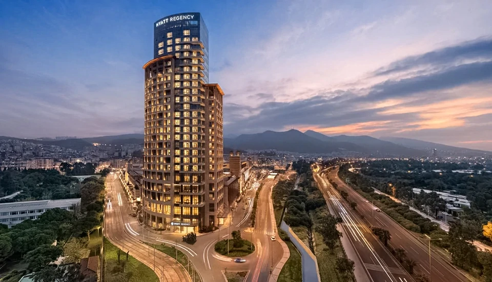 هتل حیات ریجنسی ازمیر ایستینیه پارک